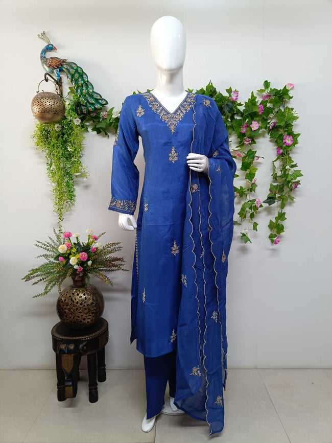 Royal blue Hover Image