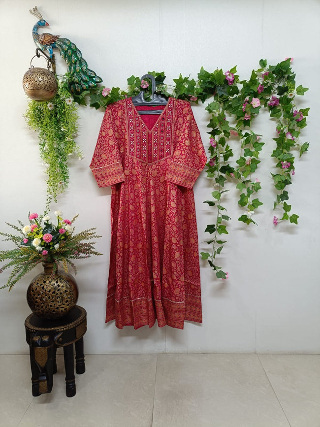 Deep Rose Main Image