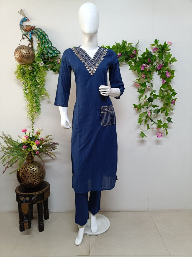 Navy blue Main Image