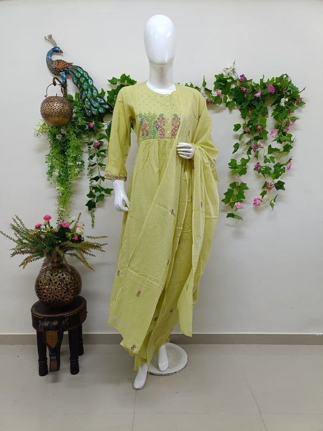 Pista Bloom Hover Image