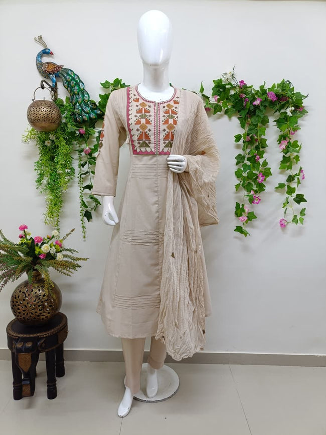 Soft beige Hover Image