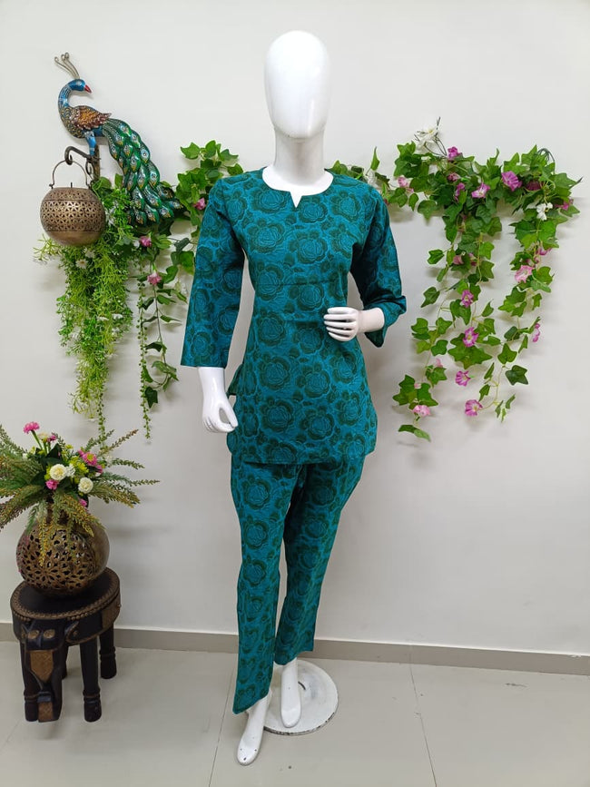 Bottle Teal Hover Image