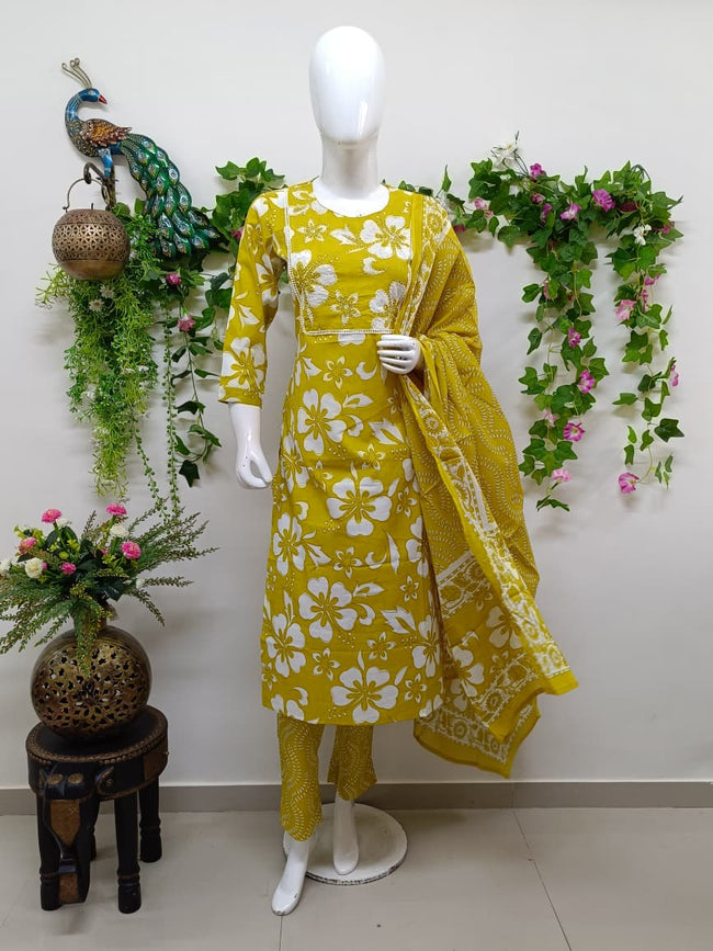 Yellow Floral Hover Image