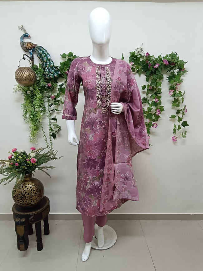 Dusty Pink Hover Image