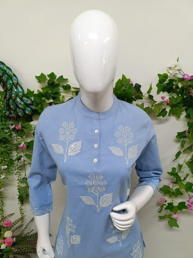 Powder blue Main Image