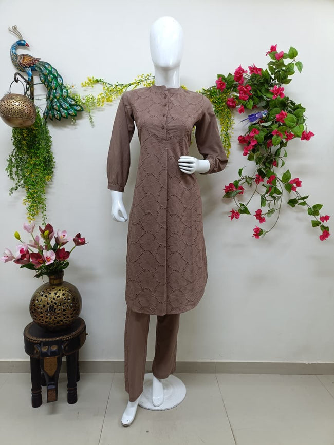 Dusty cocoa Hover Image