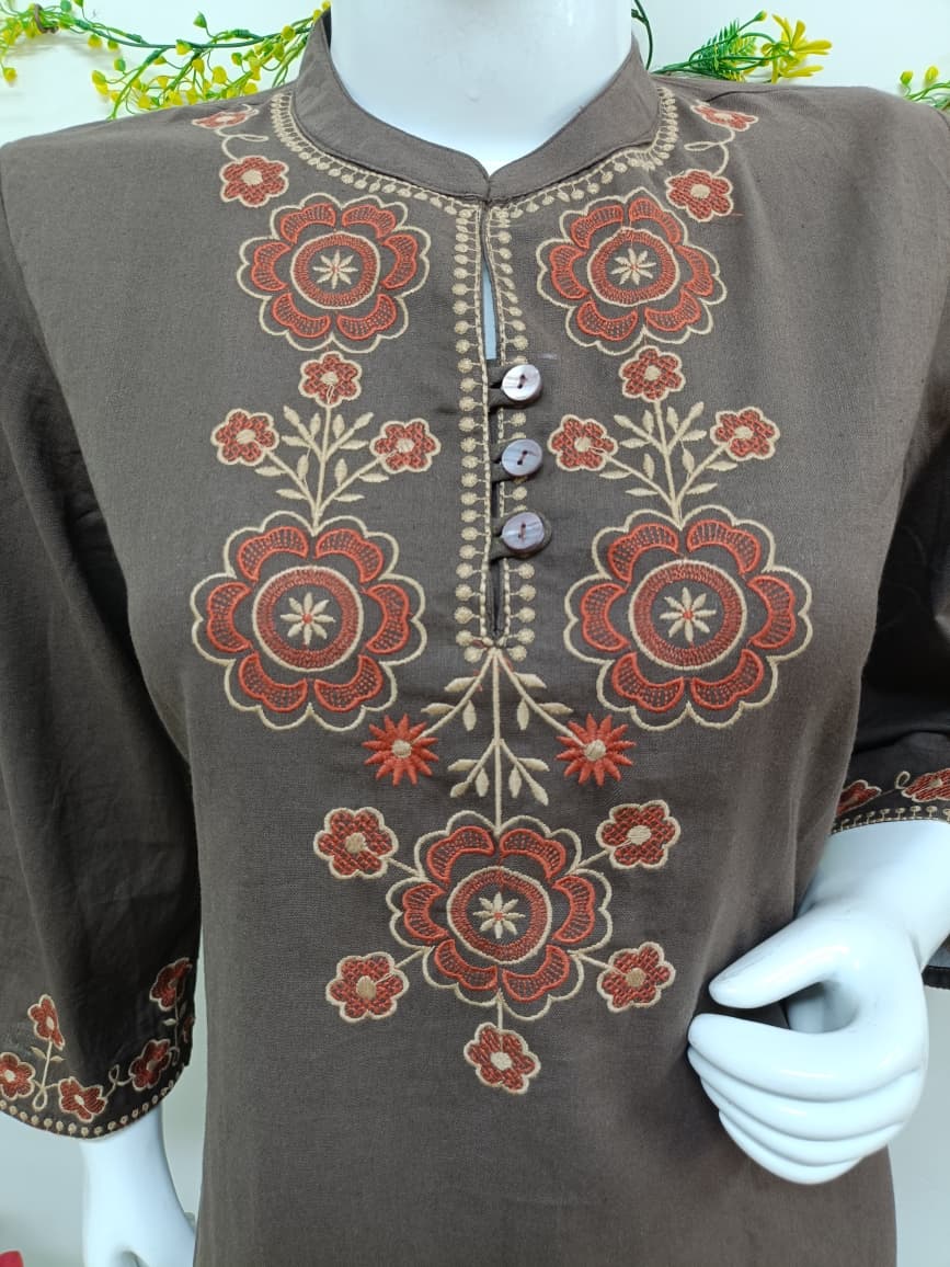 Mocha brown print