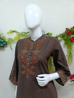 Mocha brown print