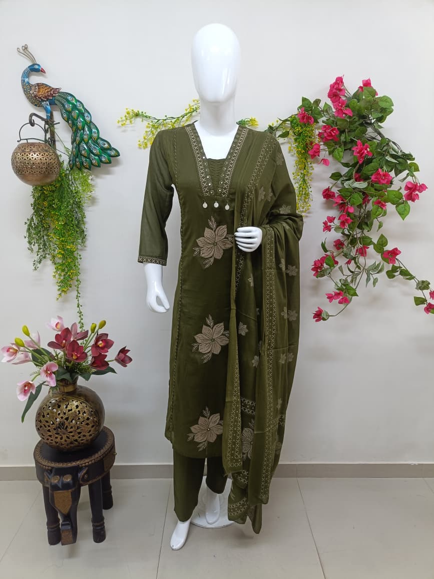 Mehendi green