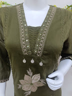 Mehendi green