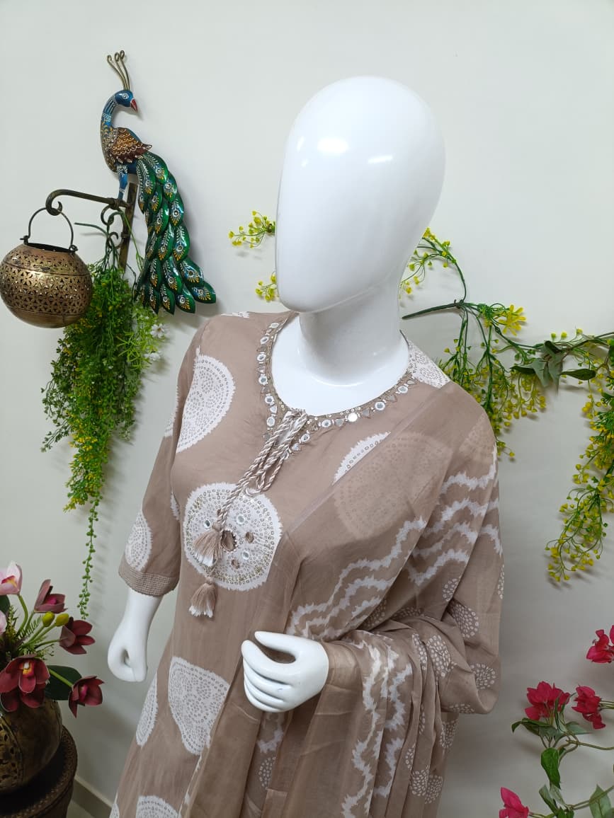 Mauve brown