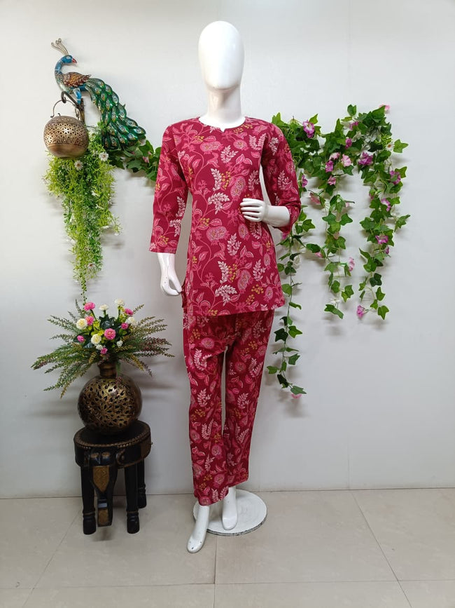 Wine pink Hover Image