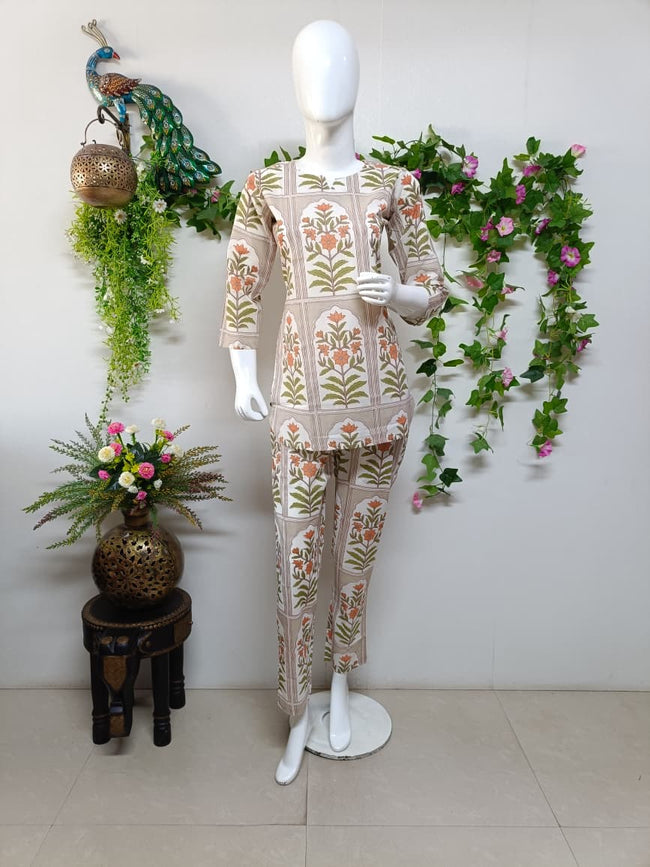 Beige tone Hover Image