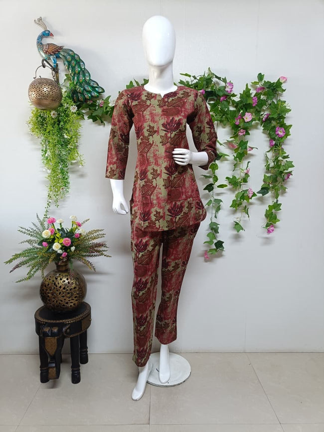 Rust maroon Hover Image