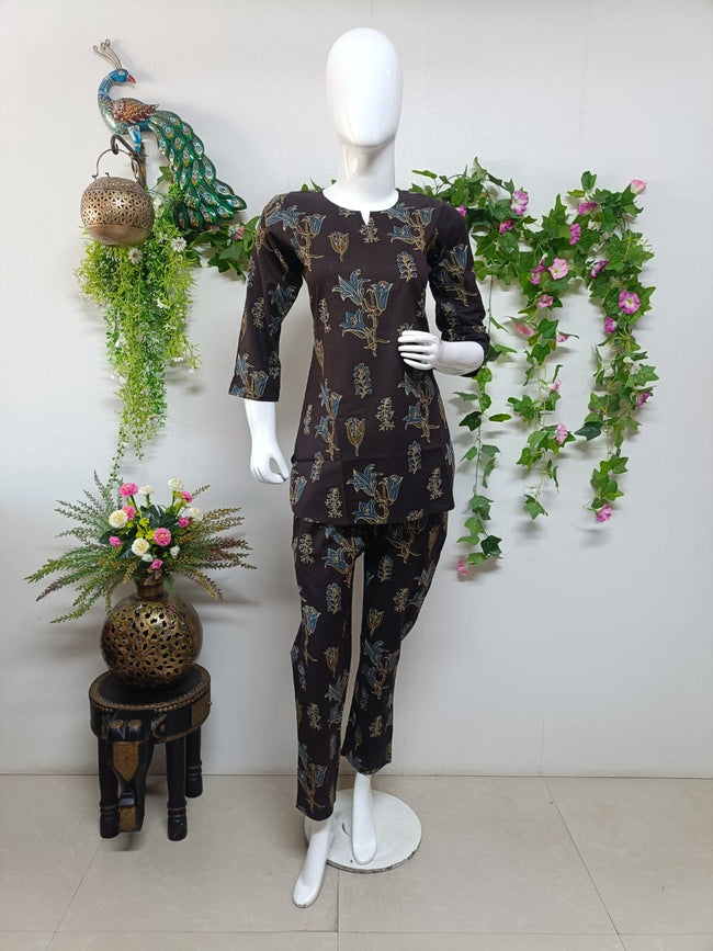 Coffee brown Hover Image