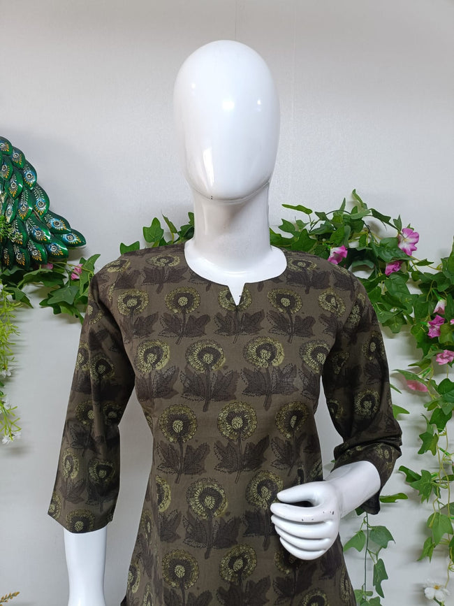 Moss green Main Image