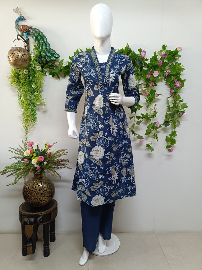 Royal blue Main Image