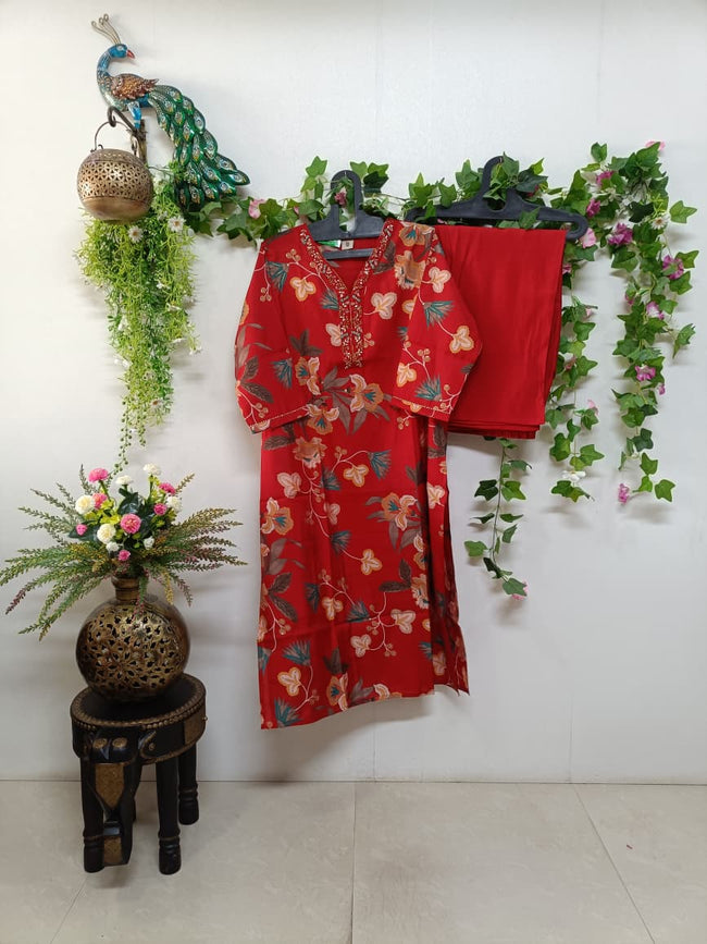 Scarlet red Main Image