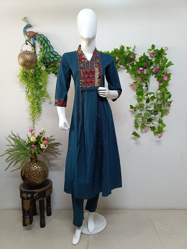 Deep teal Main Image