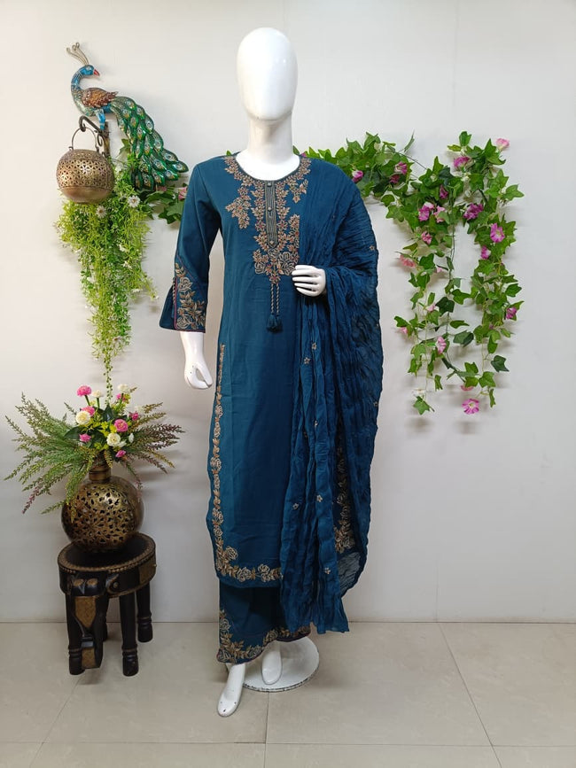 Peacock blue Hover Image